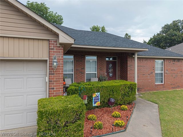 1919 N 55th Place, Fort Smith, AR 72904