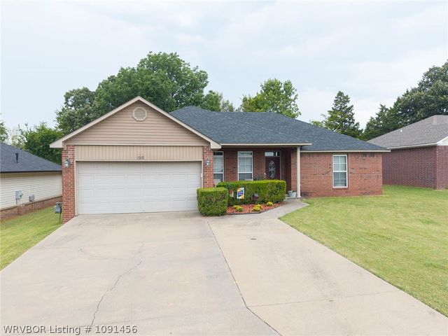 1919 N 55th Place, Fort Smith, AR 72904
