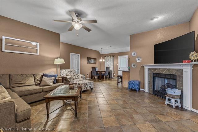 1919 N 55th Place, Fort Smith, AR 72904