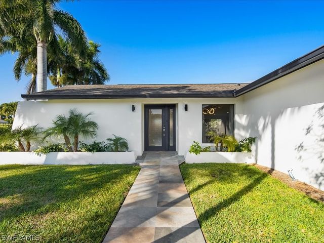 27080 Flossmoor DR, Bonita Springs, FL 34135