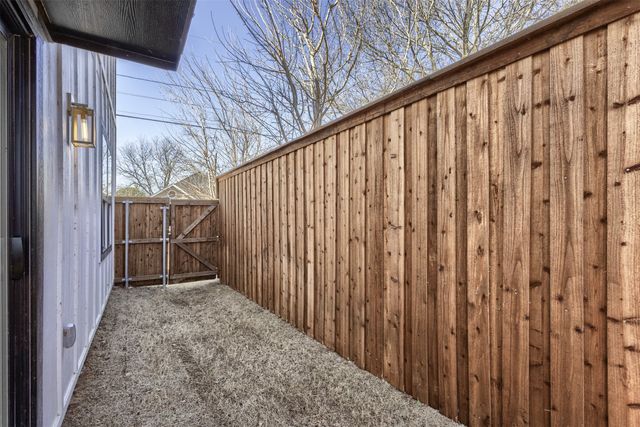 710 W White Avenue, Mckinney, TX 75069