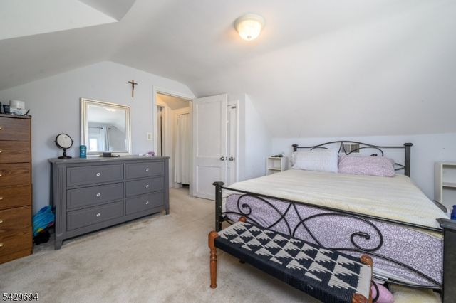 49 Colonial Dr, Clark Twp., NJ 07066