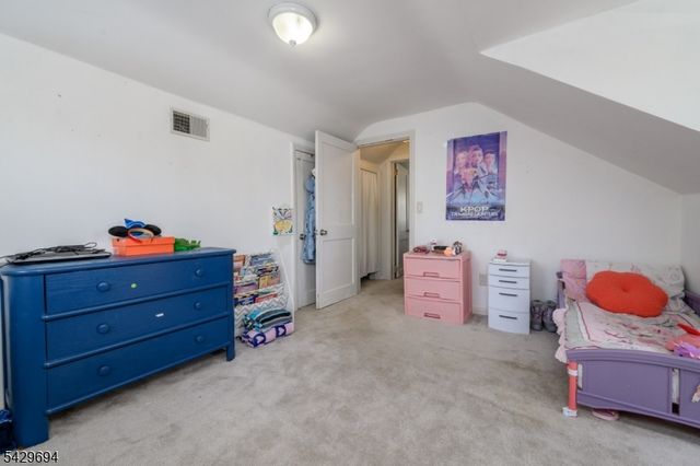 49 Colonial Dr, Clark Twp., NJ 07066
