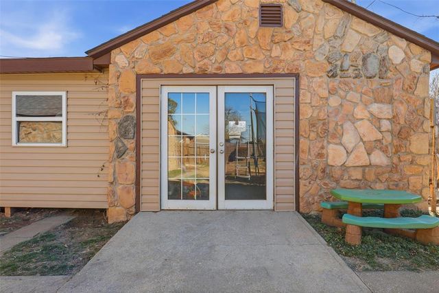 200 Oak Street, Midwest City, OK 73110