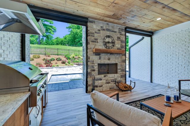 6659 Pinkston Rd, College Grove, TN 37046
