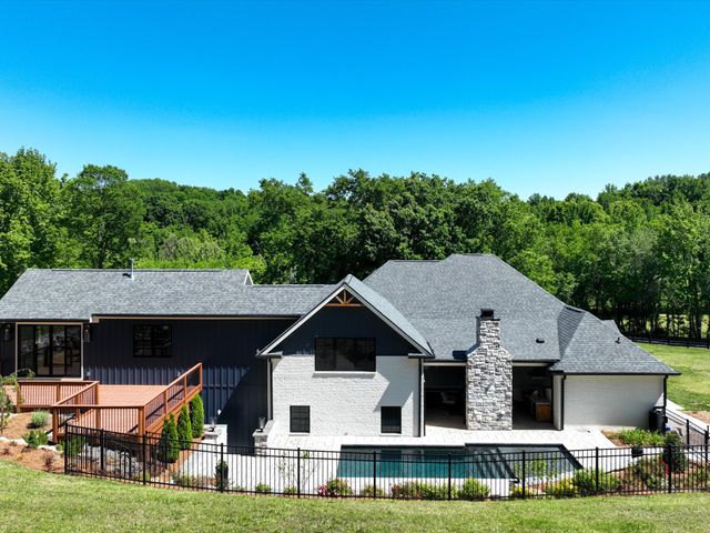 6659 Pinkston Rd, College Grove, TN 37046