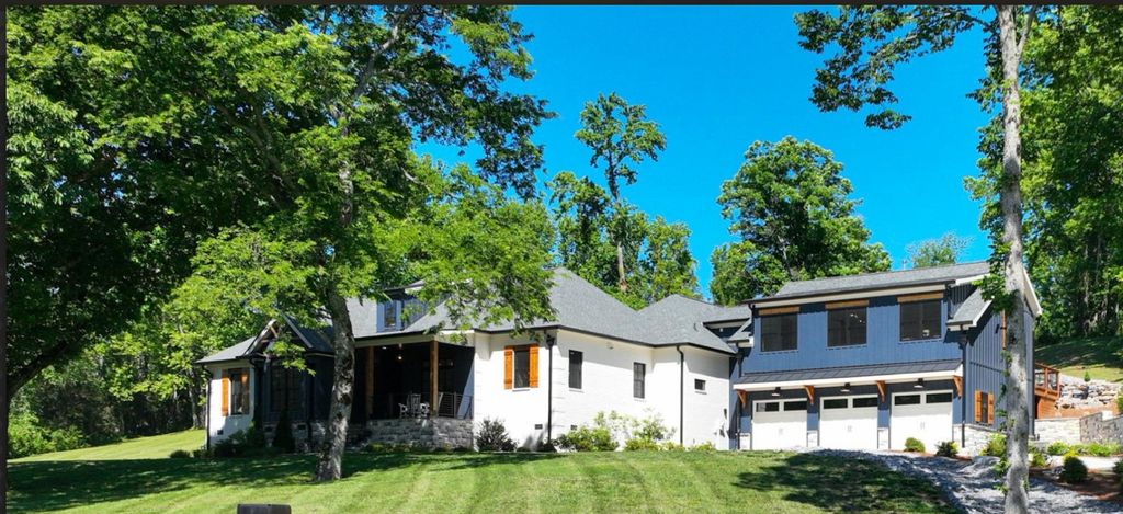 6659 Pinkston Rd, College Grove, TN 37046