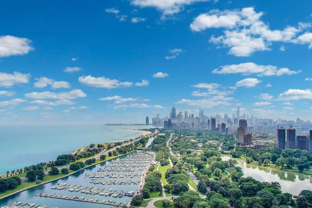 2800 N Lake Shore Drive 414, Chicago, IL 60657