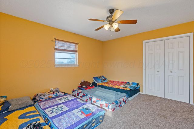 1108 S Hawley Street, Clarendon, TX 79226