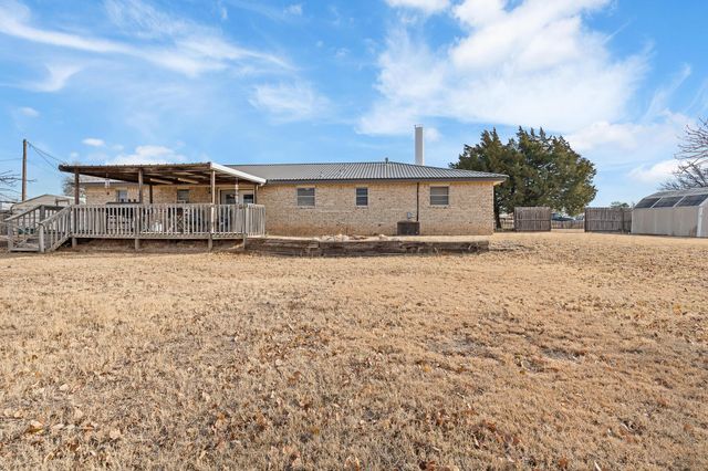 1108 S Hawley Street, Clarendon, TX 79226