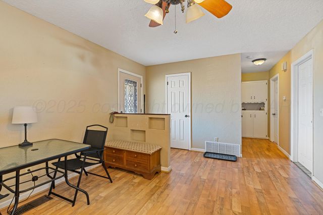 1108 S Hawley Street, Clarendon, TX 79226