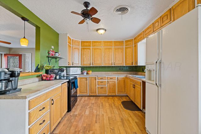 1108 S Hawley Street, Clarendon, TX 79226