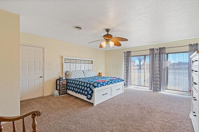 1108 S Hawley Street, Clarendon, TX 79226