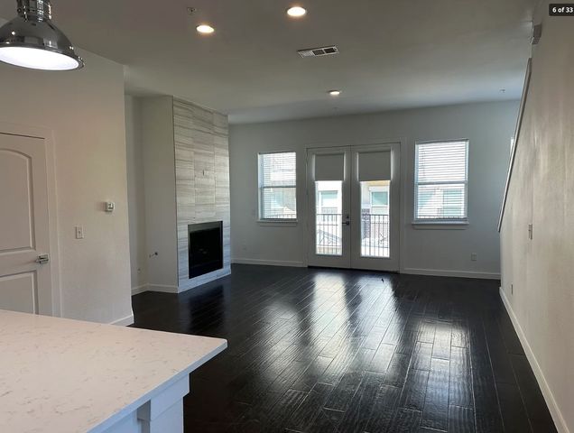 1211 Beaconsfield Lane 605, Arlington, TX 76011