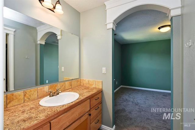 12291 S Essex Way, Nampa, ID 83686