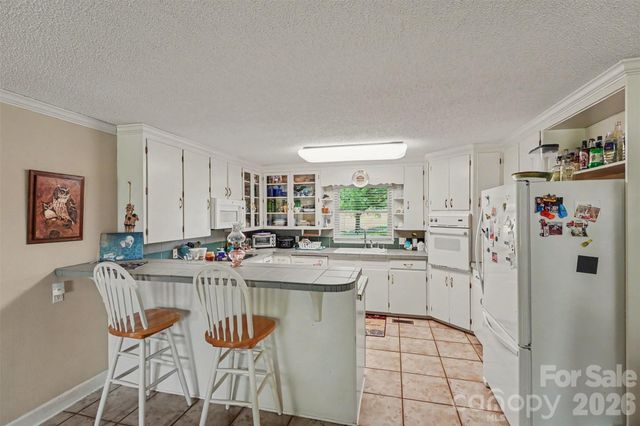 591 Mullis Road, Union Grove, NC 28689
