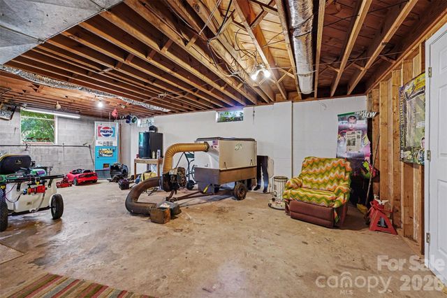 591 Mullis Road, Union Grove, NC 28689