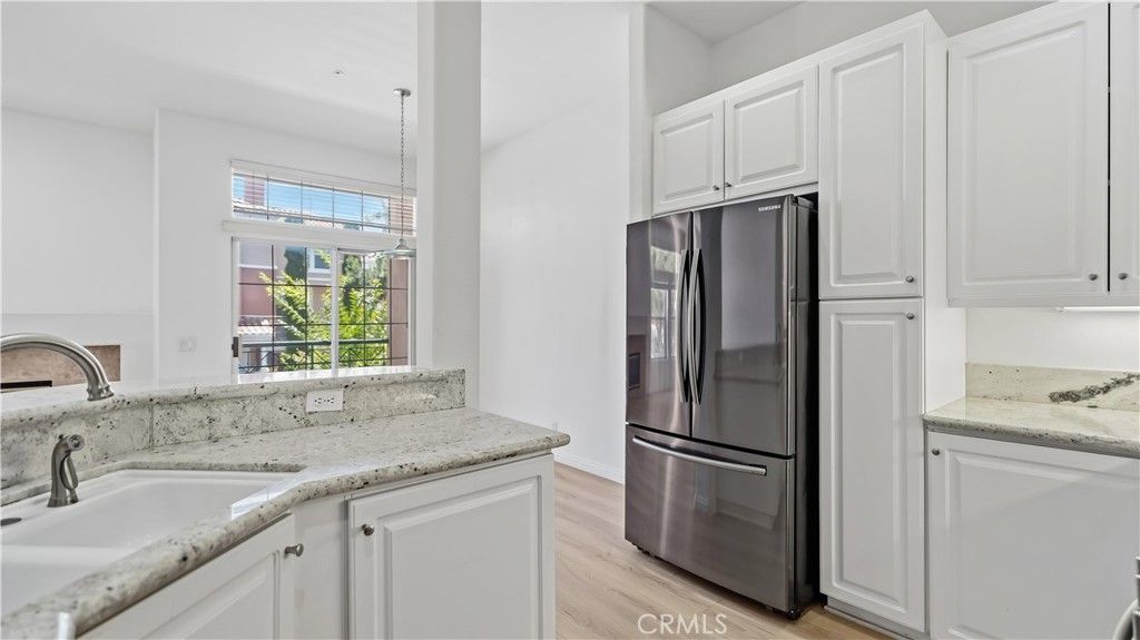 Image 6 of property listing at 3 Palmieri Aisle, Irvine, CA 92606