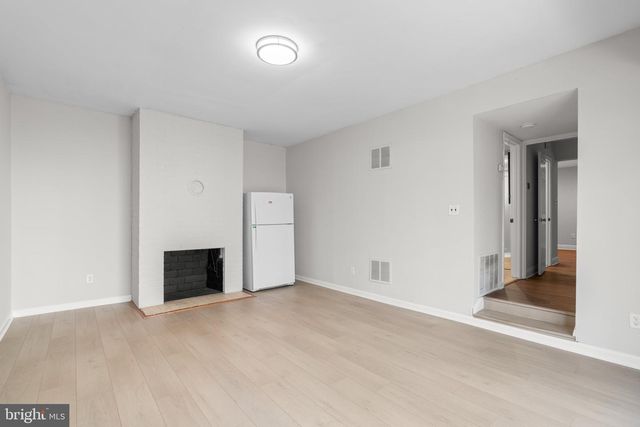 8583 SEASONS WAY, Lanham, MD 20706