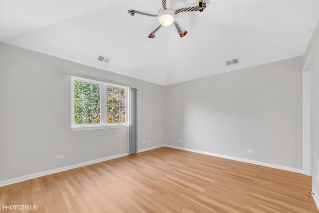 23974 N OVERHILL Drive, Lake Zurich, IL 60047