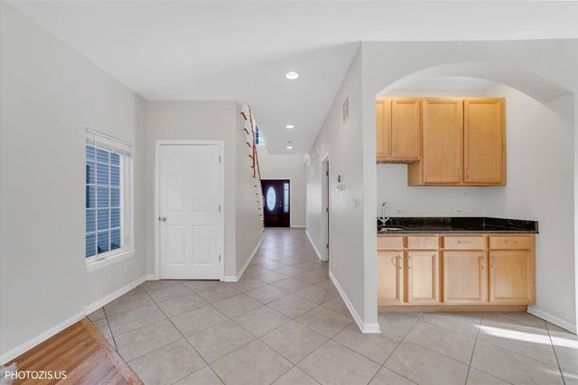 23974 N OVERHILL Drive, Lake Zurich, IL 60047