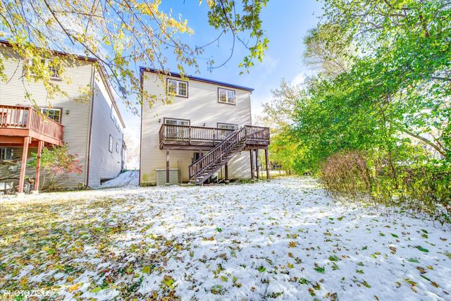 23974 N OVERHILL Drive, Lake Zurich, IL 60047