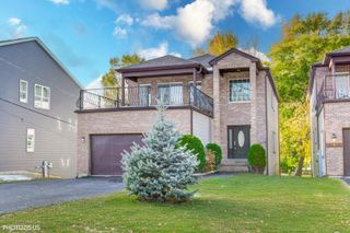 23974 N OVERHILL Drive, Lake Zurich, IL 60047