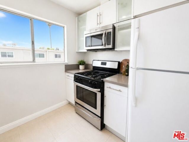 7137 Coldwater Canyon Avenue 12, North Hollywood (los Angeles), CA 91605
