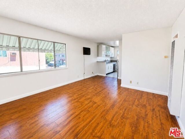 7137 Coldwater Canyon Avenue 12, North Hollywood (los Angeles), CA 91605