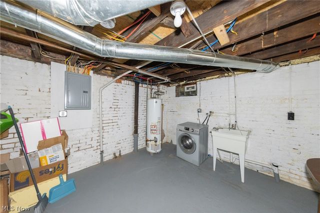 1859 W 58th Street, Cleveland, OH 44102