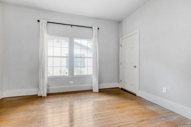 1127 Westfall, San Antonio, TX 78210