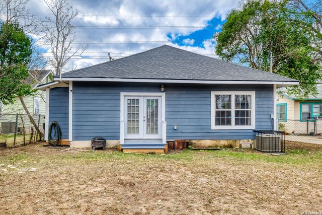 1127 Westfall, San Antonio, TX 78210