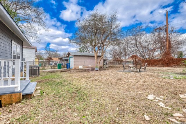 1127 Westfall, San Antonio, TX 78210
