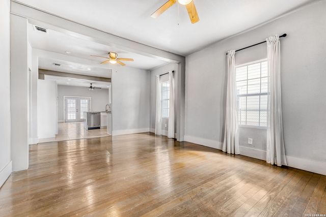 1127 Westfall, San Antonio, TX 78210