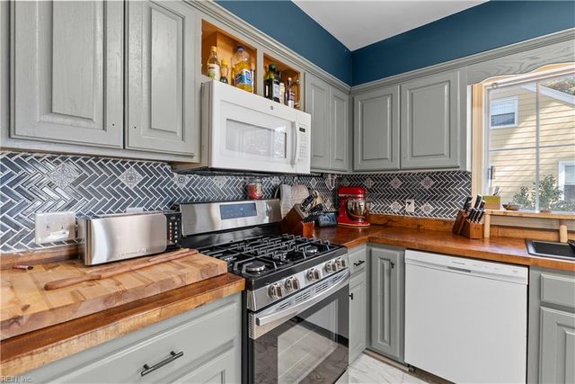 4108 Arlington PL, Portsmouth, VA 23707