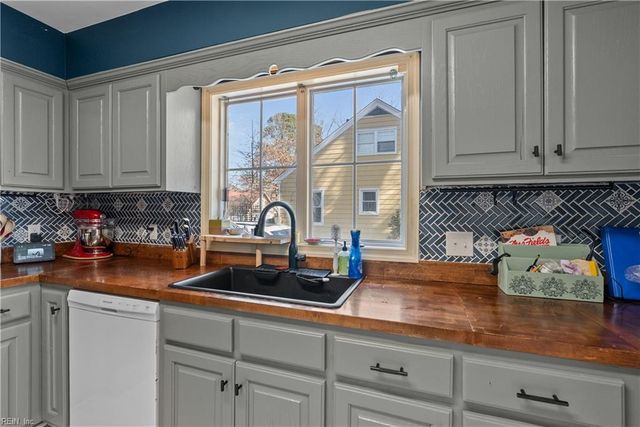 4108 Arlington PL, Portsmouth, VA 23707