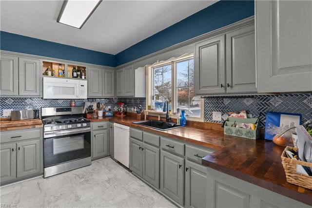 4108 Arlington PL, Portsmouth, VA 23707