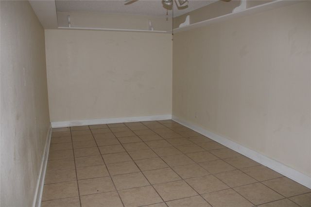 613 Renfro Street, Burleson, TX 76028