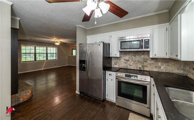 236 CHARLIE CANNON Road, Coushatta, LA 71019