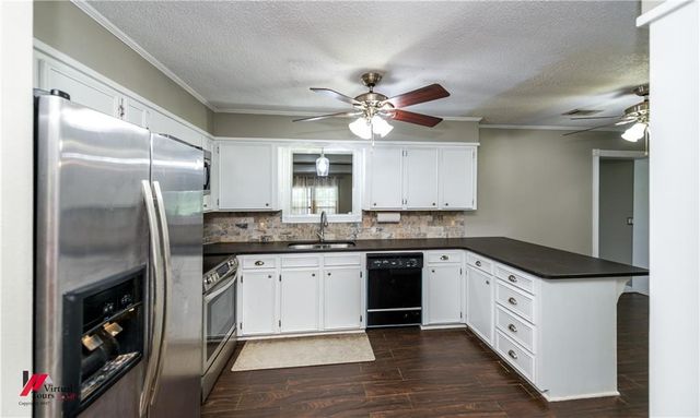 236 CHARLIE CANNON Road, Coushatta, LA 71019