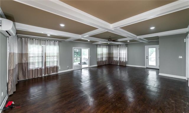 236 CHARLIE CANNON Road, Coushatta, LA 71019