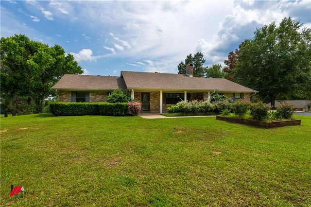 236 CHARLIE CANNON Road, Coushatta, LA 71019