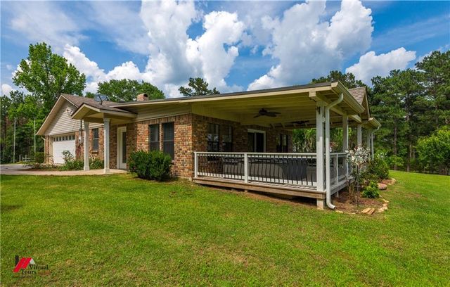 236 CHARLIE CANNON Road, Coushatta, LA 71019