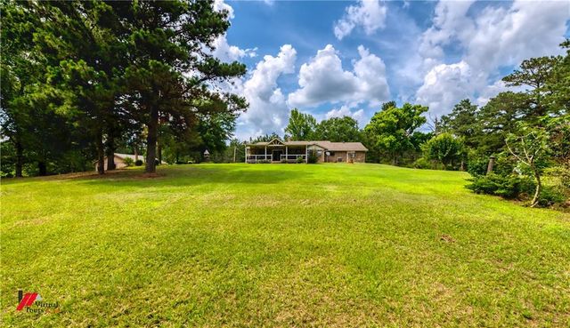 236 CHARLIE CANNON Road, Coushatta, LA 71019