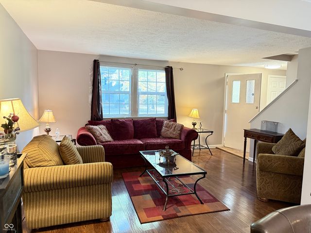 9308 Thornwood Drive, Indianapolis, IN 46250