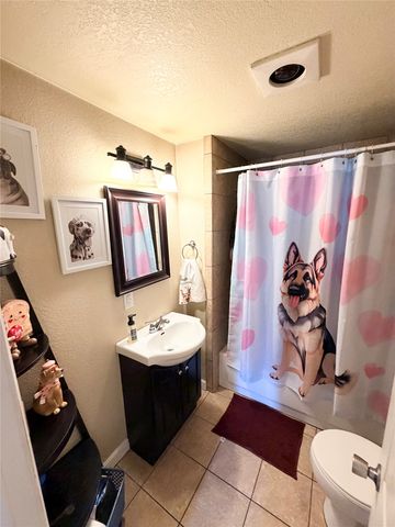 307 W Russell Street, Weatherford, TX 76086