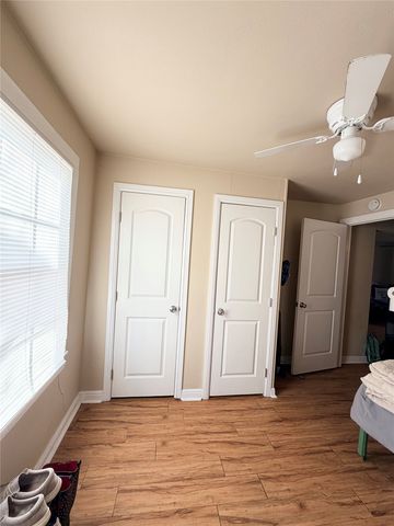 307 W Russell Street, Weatherford, TX 76086