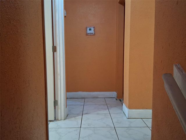 1349 Seaview, North Lauderdale, FL 33068