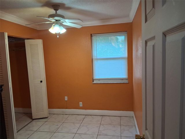 1349 Seaview, North Lauderdale, FL 33068