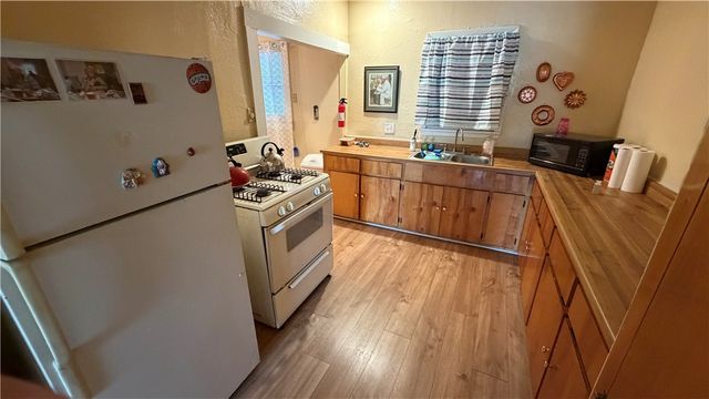 515 Harmon St, Corpus Christi, TX 78405